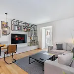 Whome | Prime Location Luxury דירה
