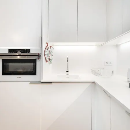 Whome | Prime Location Luxury 公寓 *